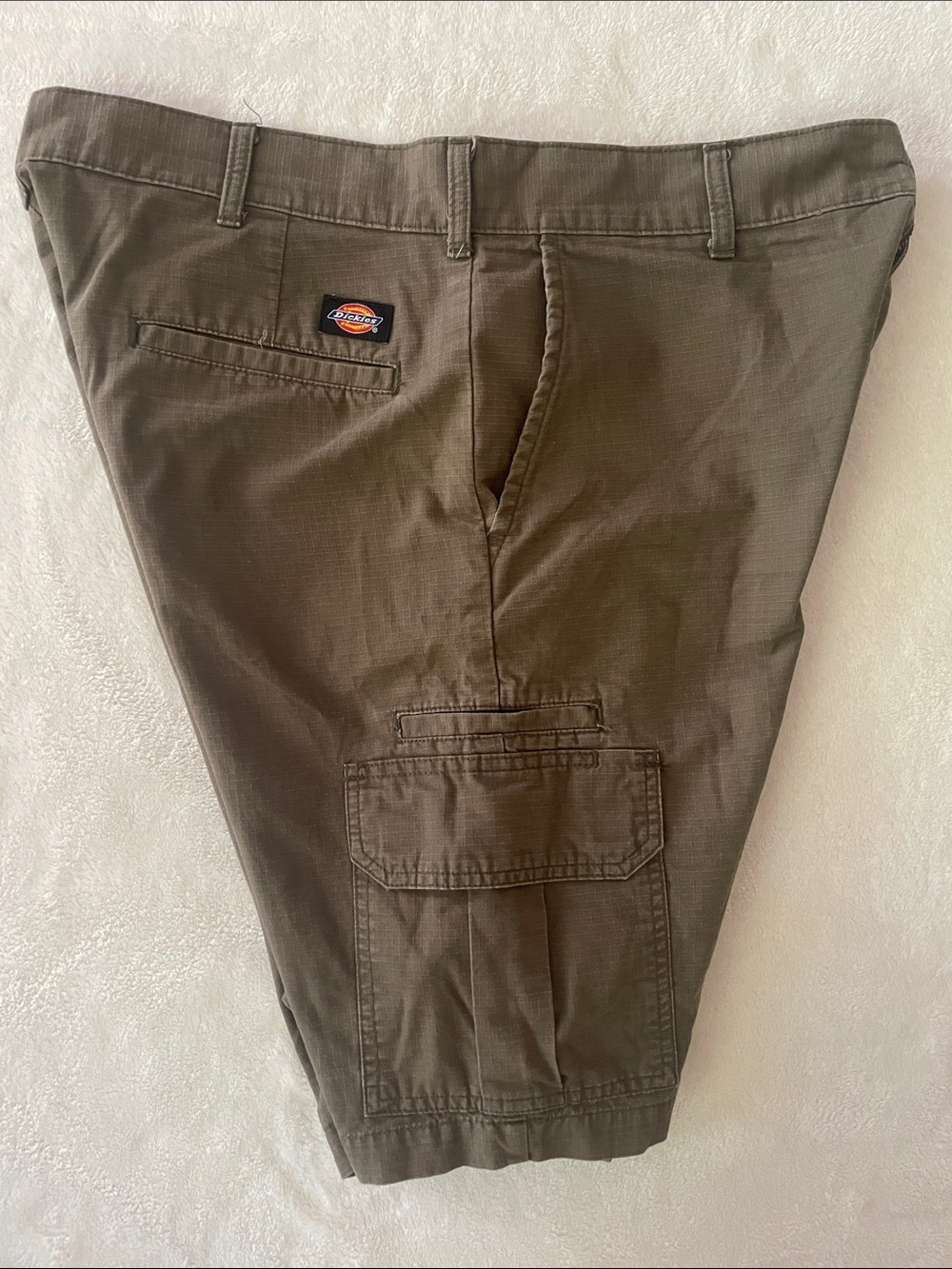 Dickies size 36 cargo shorts relaxed fit with multiple utility pockets